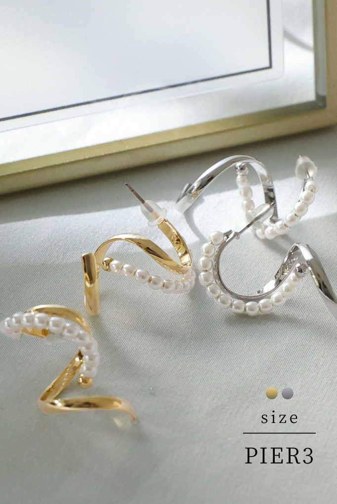 パール付きカールピアス